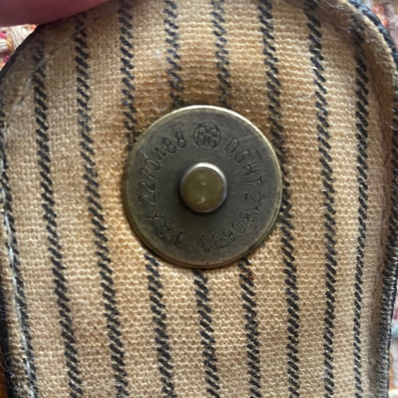 The Limited VTG Large Black Pebbled Leather Shoulder Bag  with Gold Accents - Picture 9 of 16